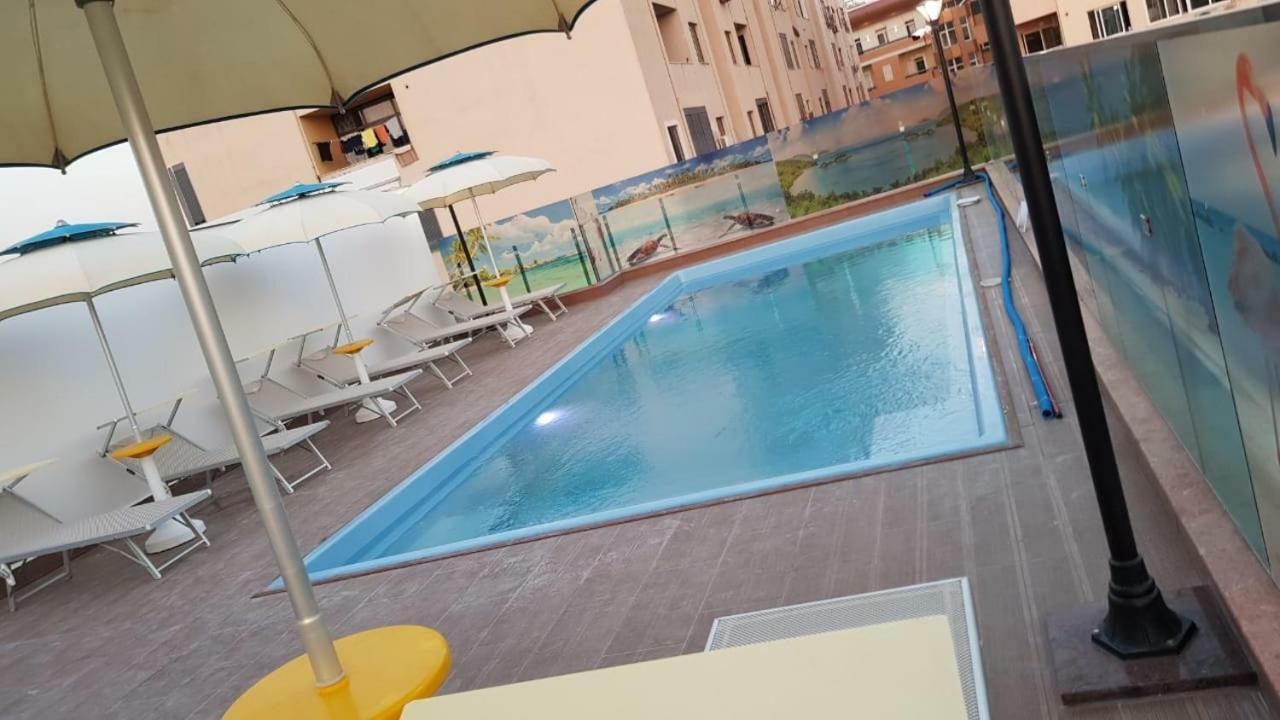 Hotel Antalya - Beach Durrës Exterior foto